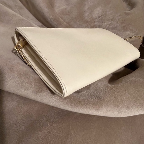 Christian Dior RARE envelope clutch crossbody, ivory leather LIKE NEW! - Picture 6 of 16